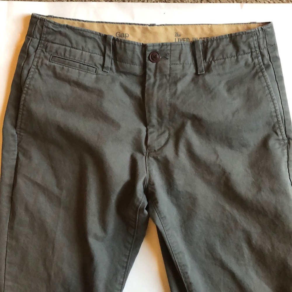 GAP grey straight legged pant 31w 30l